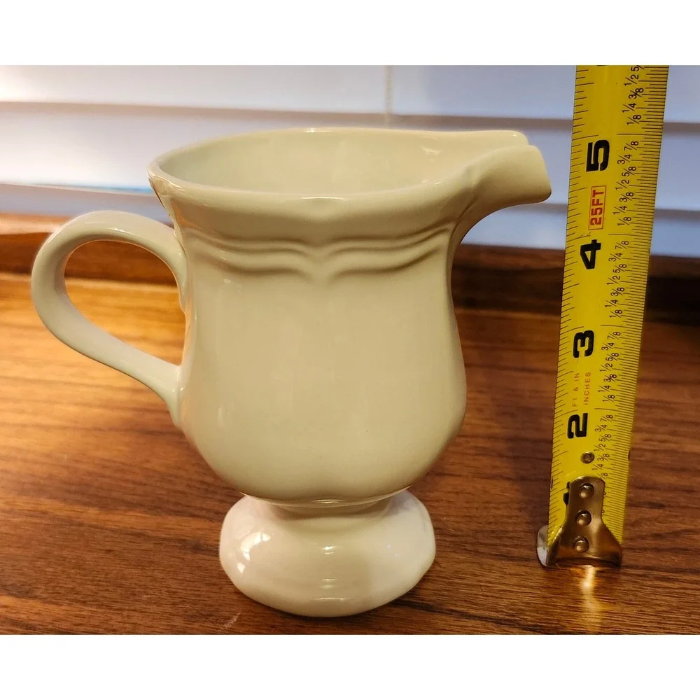 Mikasa French Countryside Creamer Pitcher‎ Cream White F9000 Stoneware Malaysia